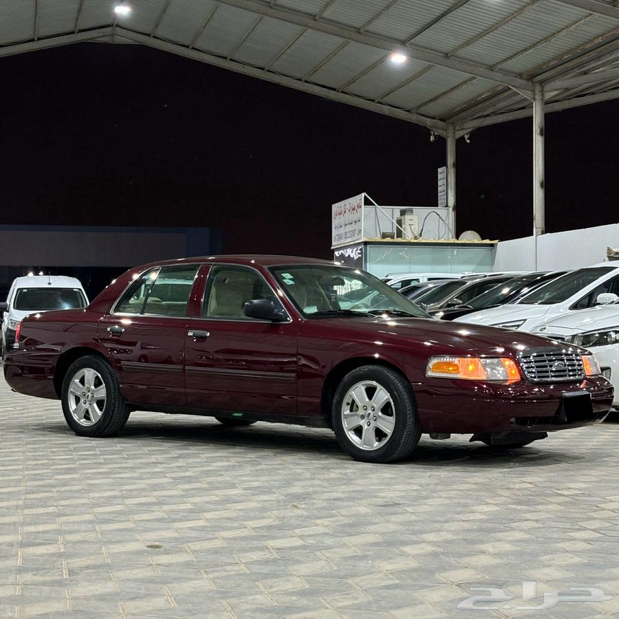 فورد كراون فكتوريا 201164422772007426113