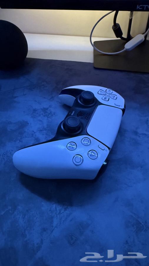 Original PlayStation 5 controller64263909945346112