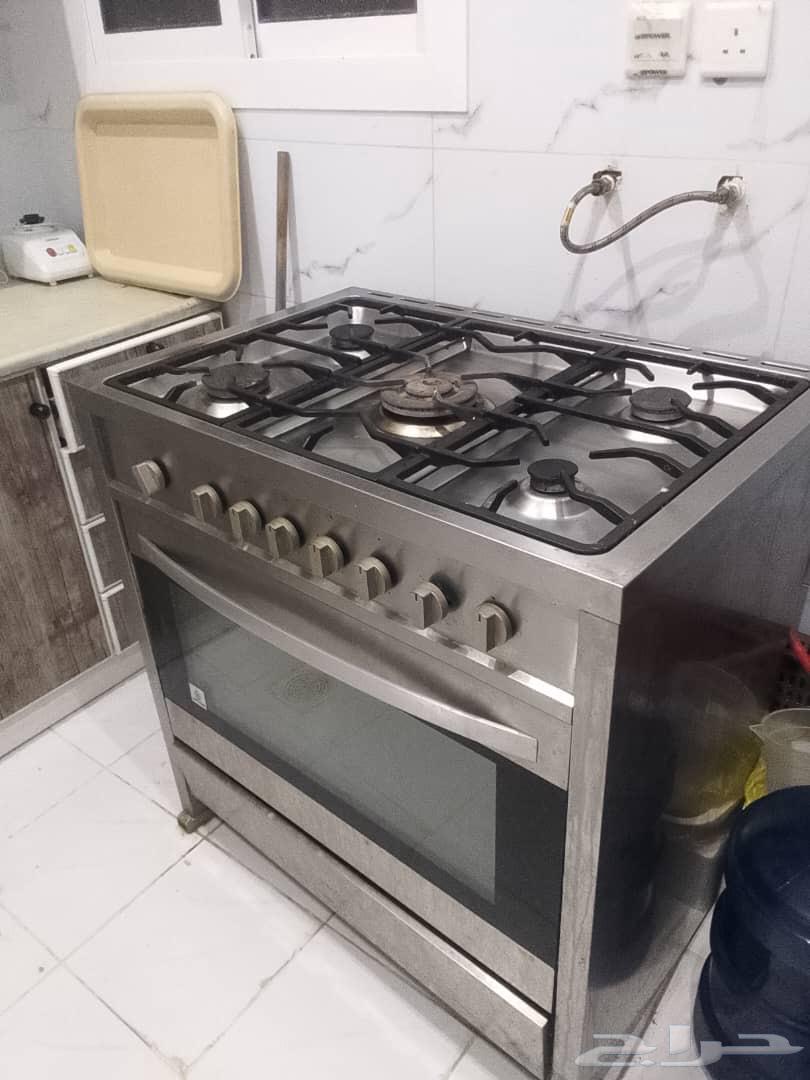 اثاث نظيف شبه جديد للبيع64270637038723111