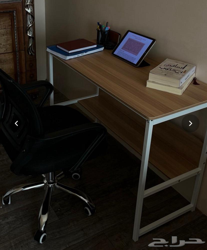 Wooden study desk for sale, Jizan only, no delivery available64261714250755110