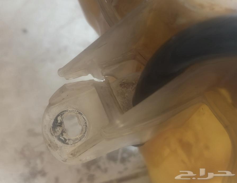 قربة رديتر مع غطاء تشارجر كرايسلر تشالنجر 2011-202464423381779075112