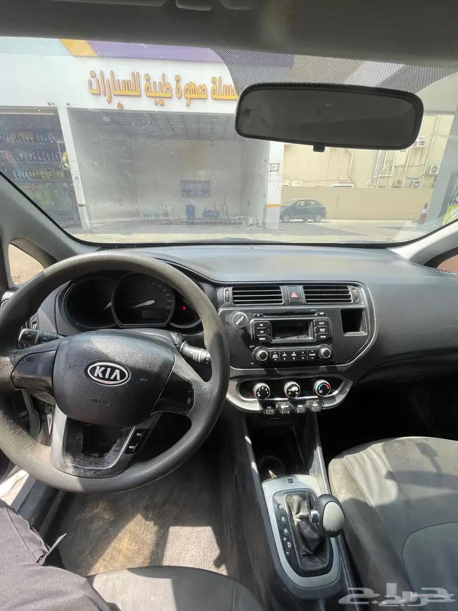كيا ريو هاتشباك موديل 201264427223345667110