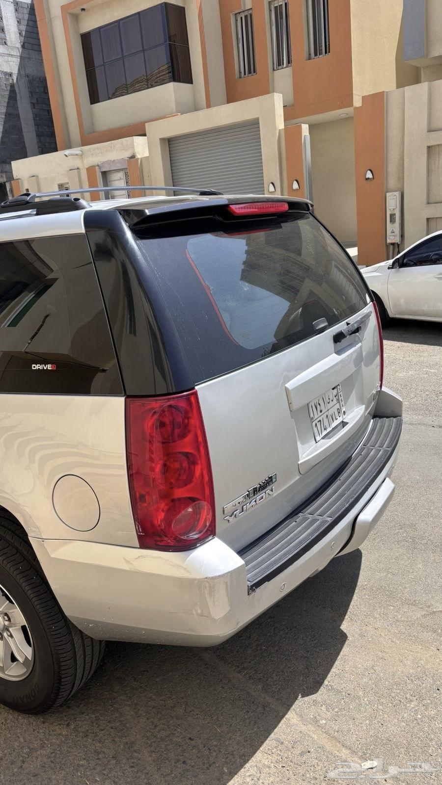 يوكن 2012 للبيع64422435025409112