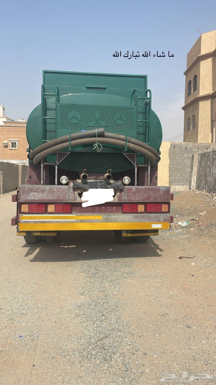 White64421865645057112