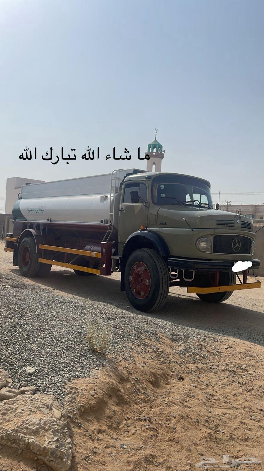 White64421865645057111