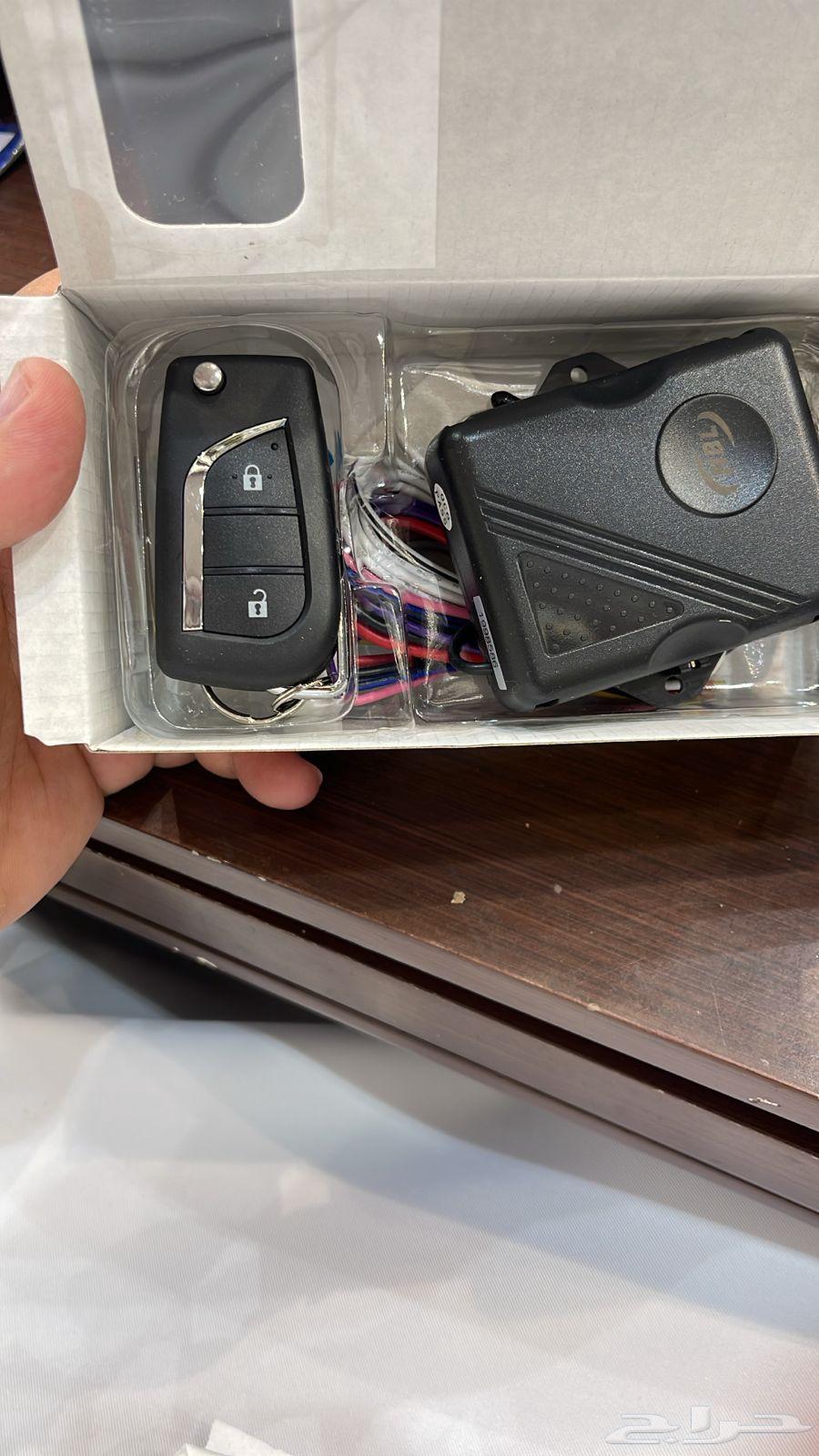 Car Alarm Remote Control for Opening and Closing64422625937795113