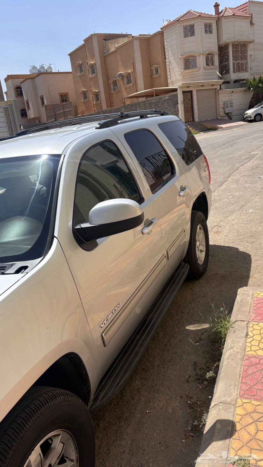 يوكن 2012 للبيع64422435025409111