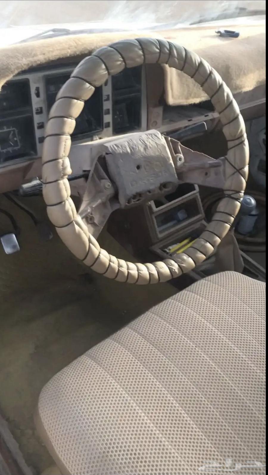 For sale 1981 Dadsun, transmission renewed from one Saddam to another64428174224643114