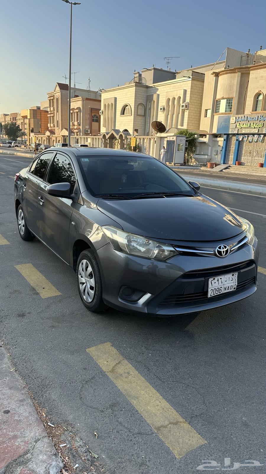 Yaris 201664428670908035110