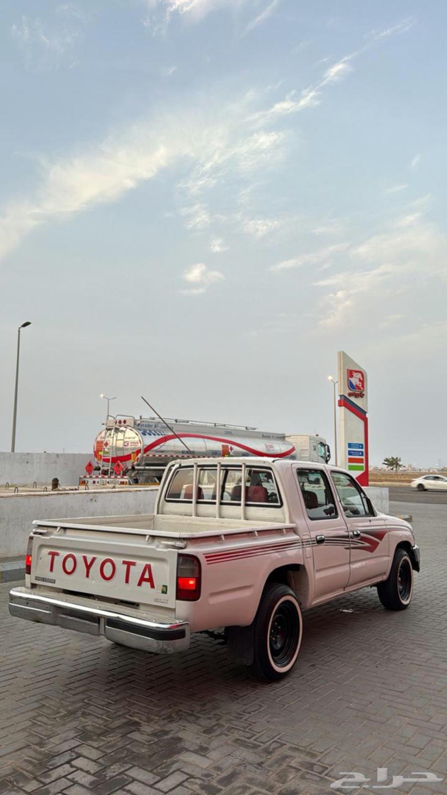 HiLux 200364429963182723110