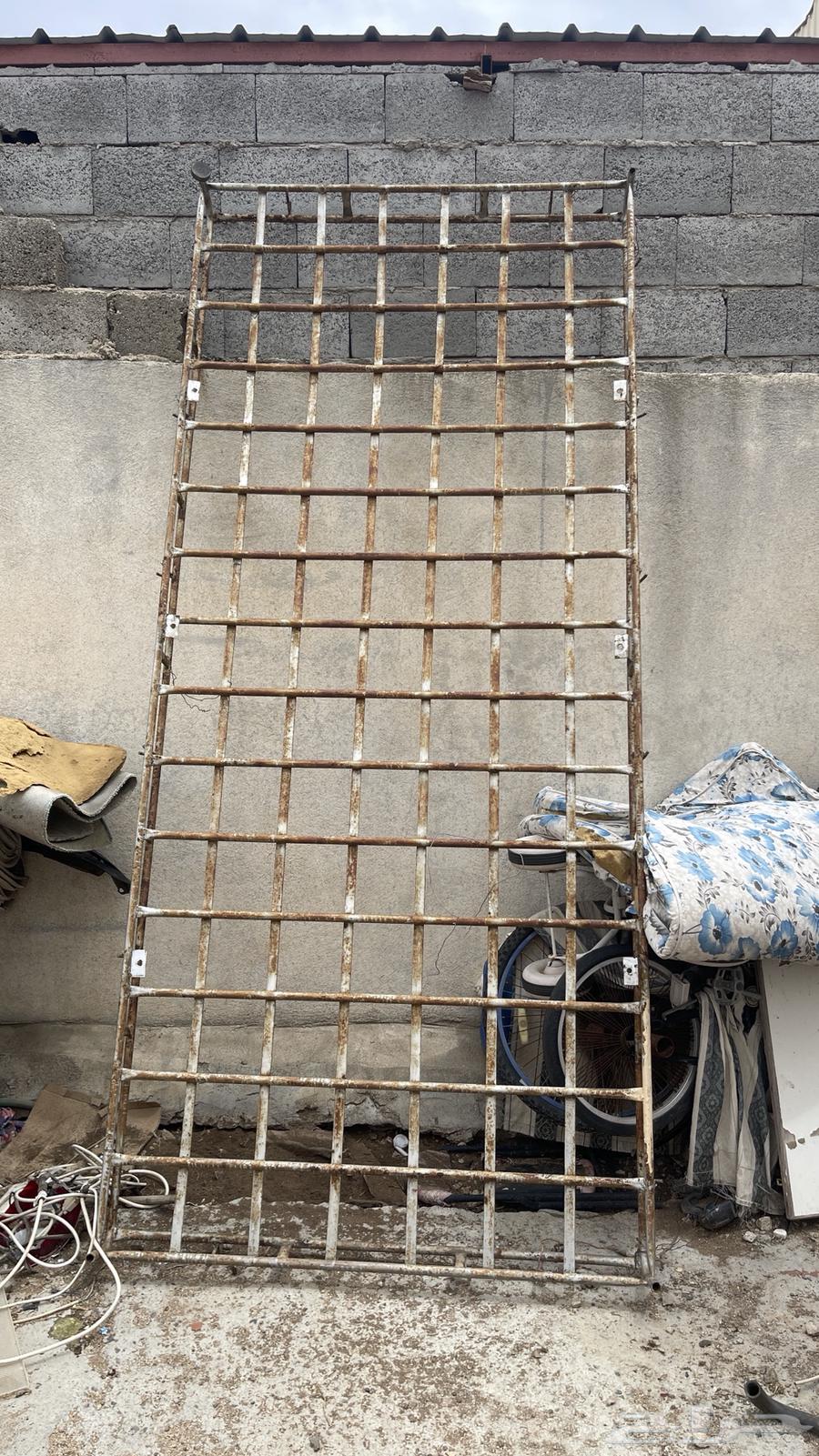 شبك سيارة جمس قديم64433350409218110