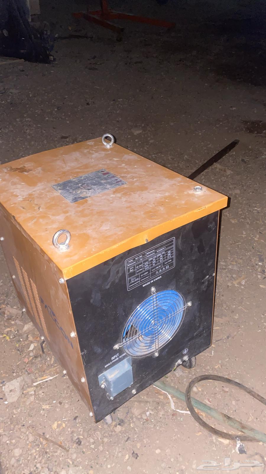 Welding machine for inspection only.64440123949569111