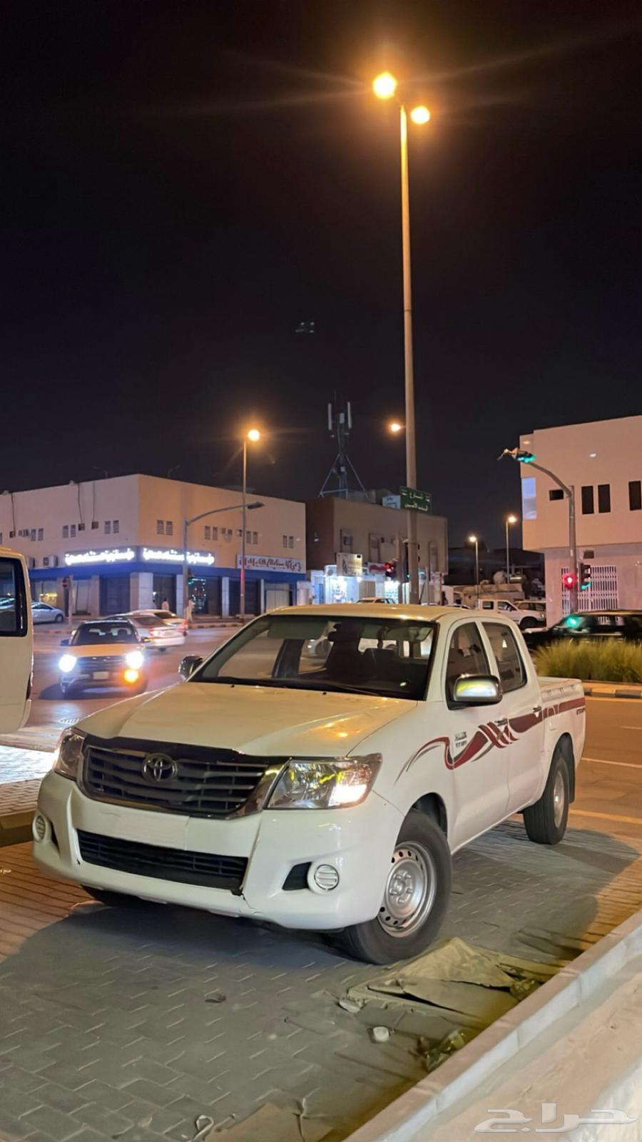 هايلوكس 2013 التواصل واتس اب فقط64433619794434113