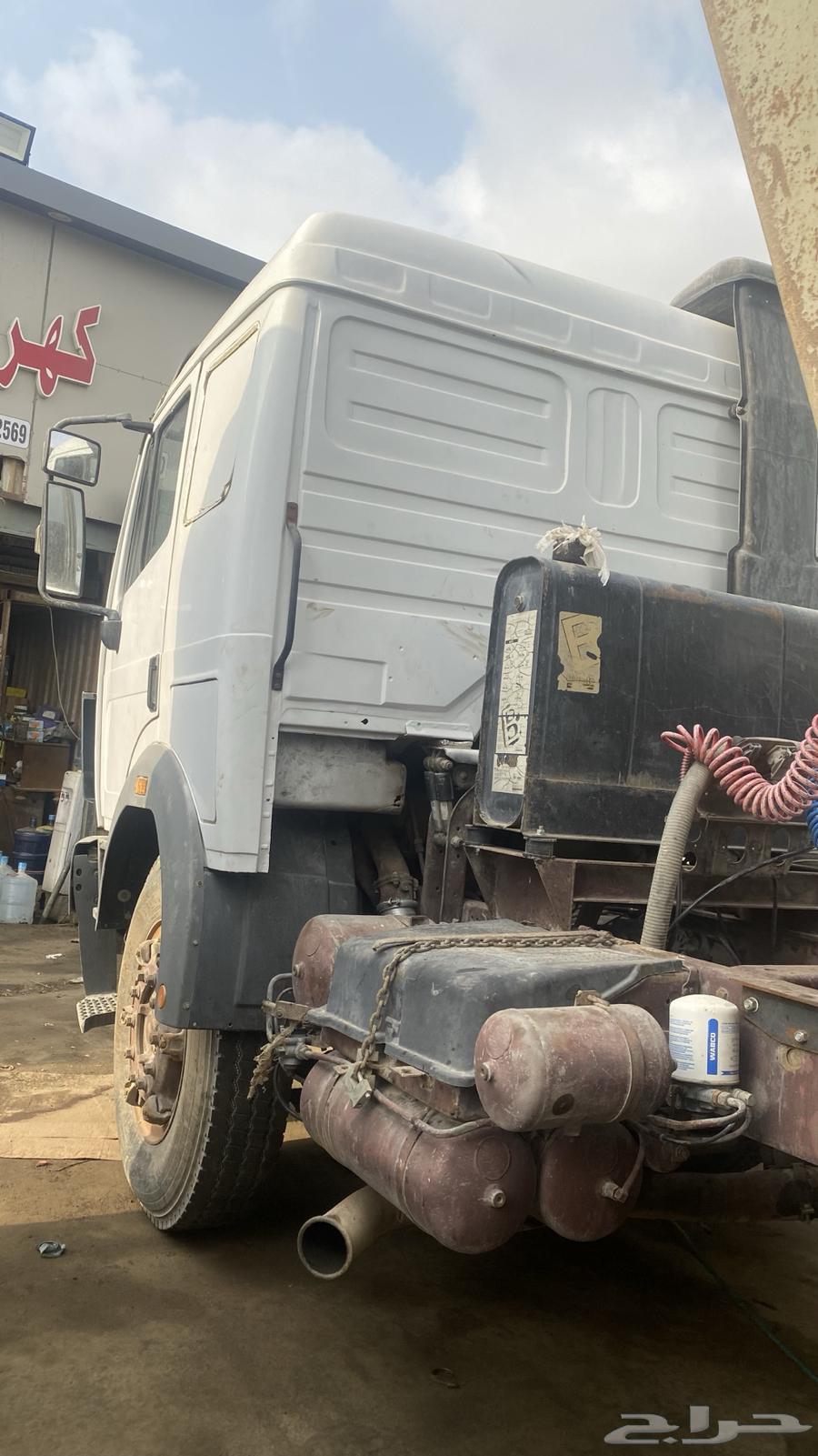 تريله البي للبيع بصندوق64430043745154111