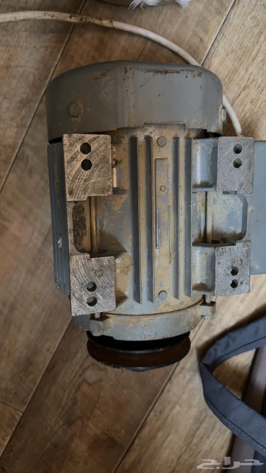 دينمو كهربائي64432087776897111