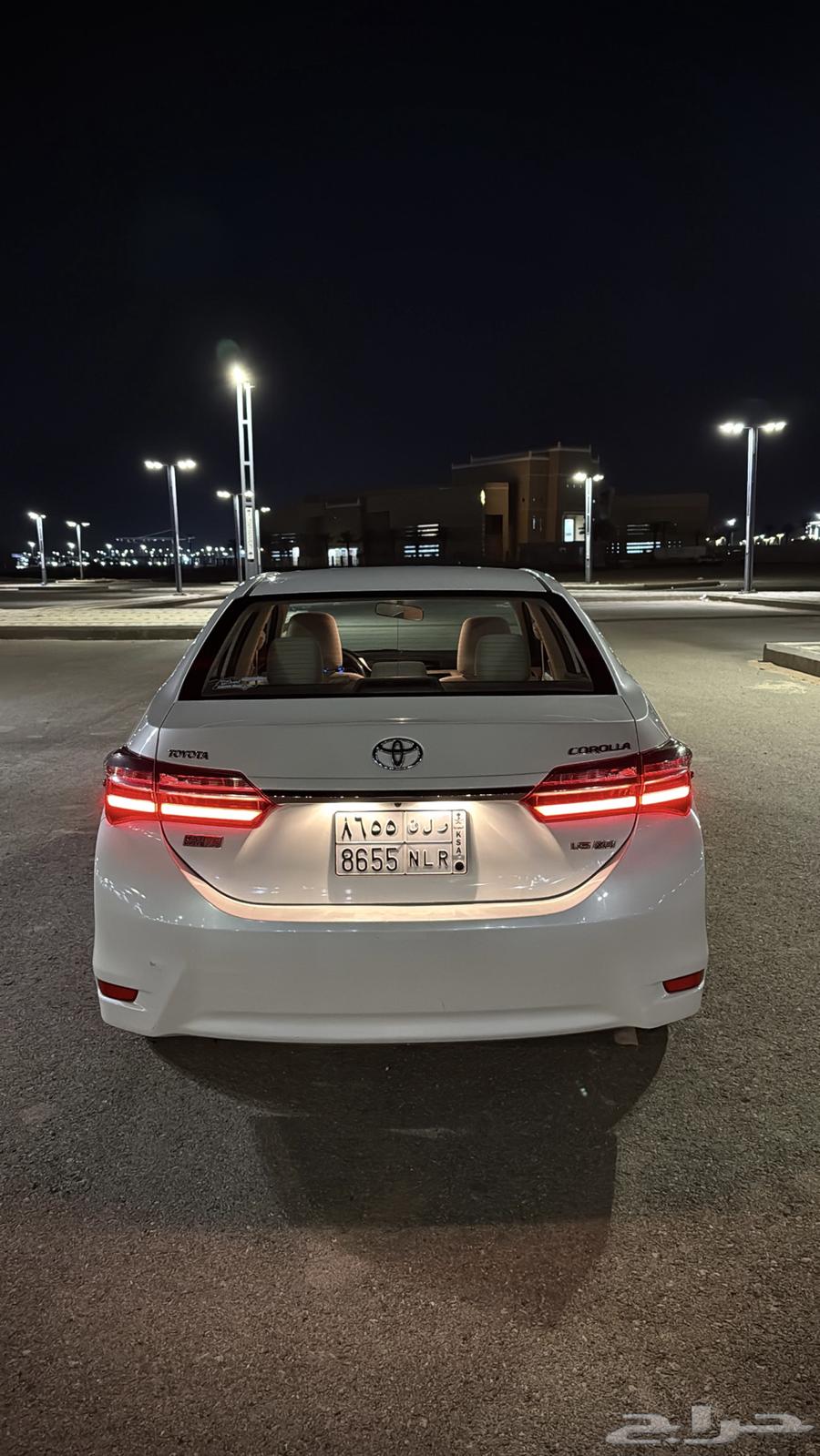 كورولا 2017 ابيض للبيع64433417708929110