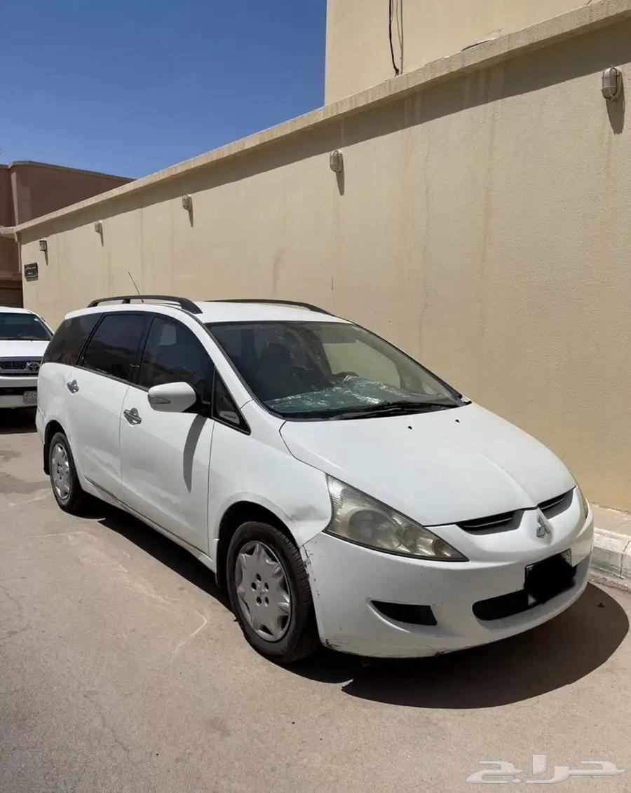 ميتسوبيشي جرانديز64438753482626110