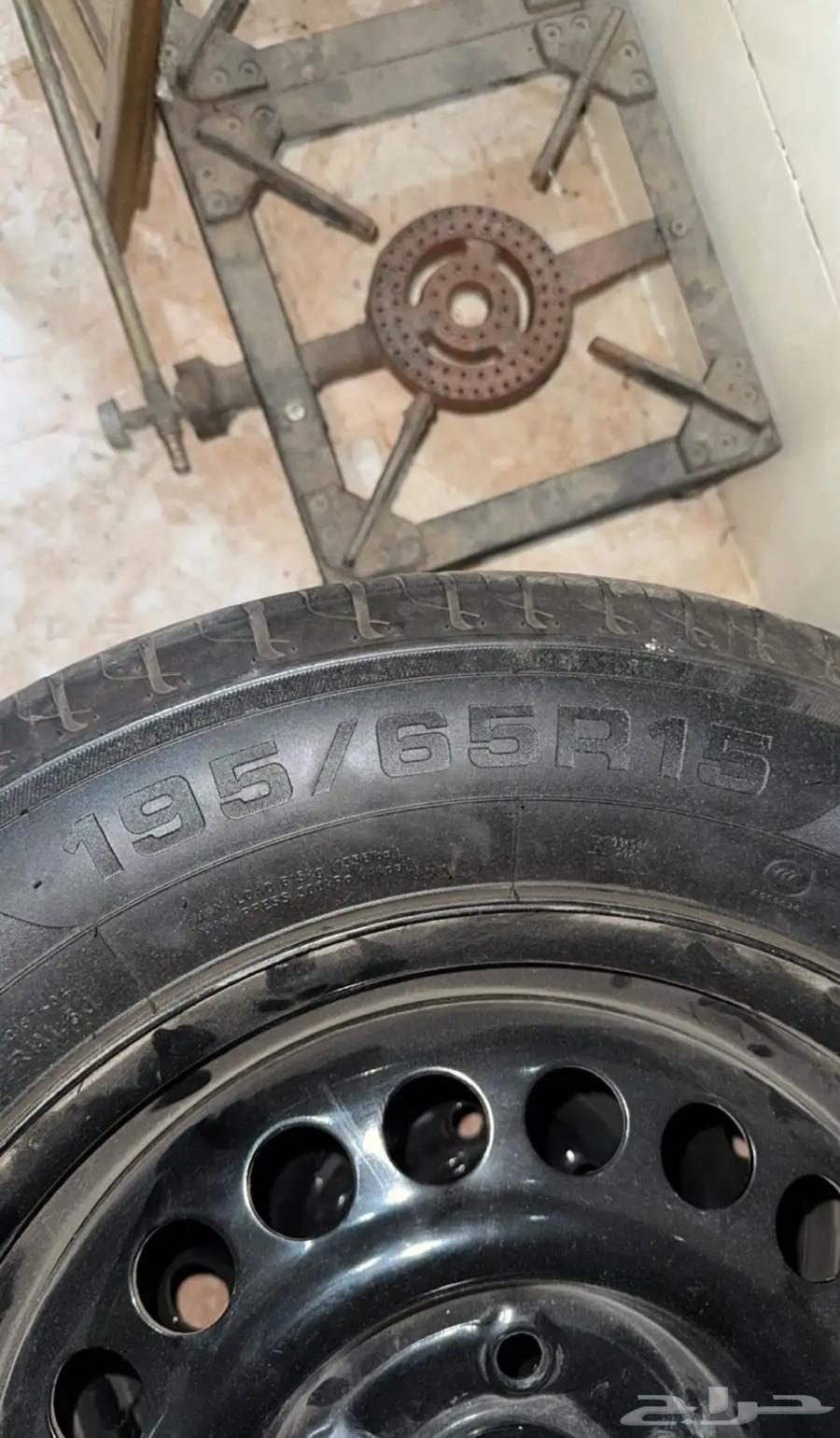 Alloy wheels with full set of tires64429976352514111