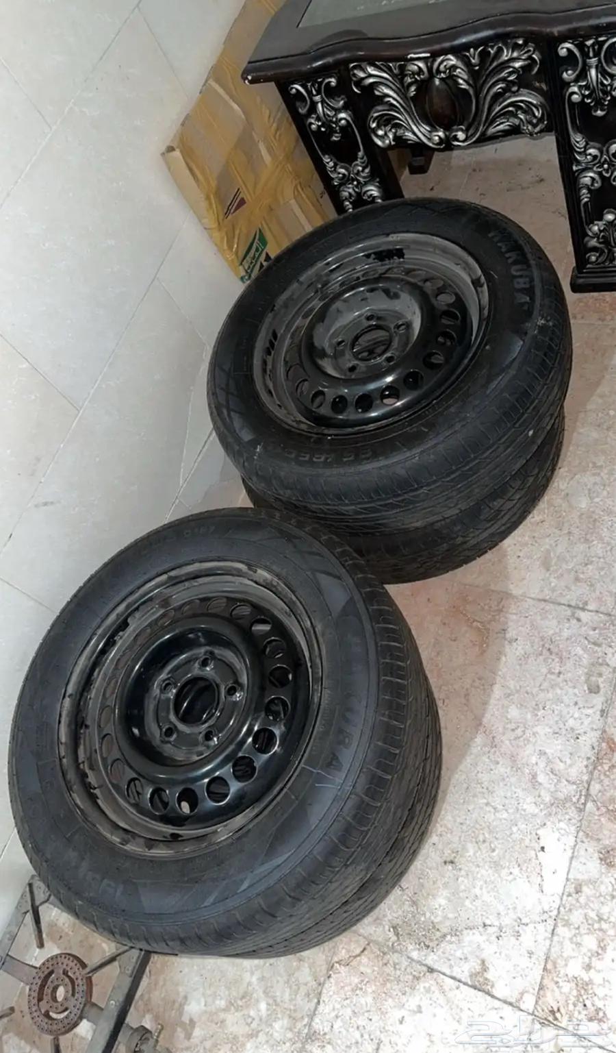 Alloy wheels with full set of tires64429976352514110