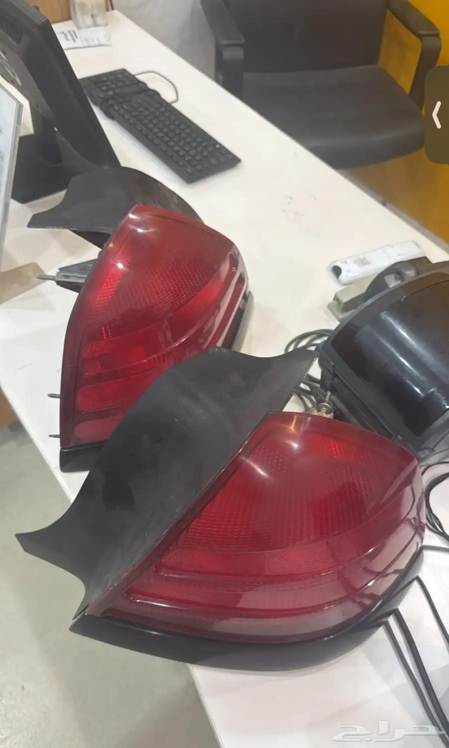 اسطبات كراون فكتوريا بوليسي اصلي64432659881858110