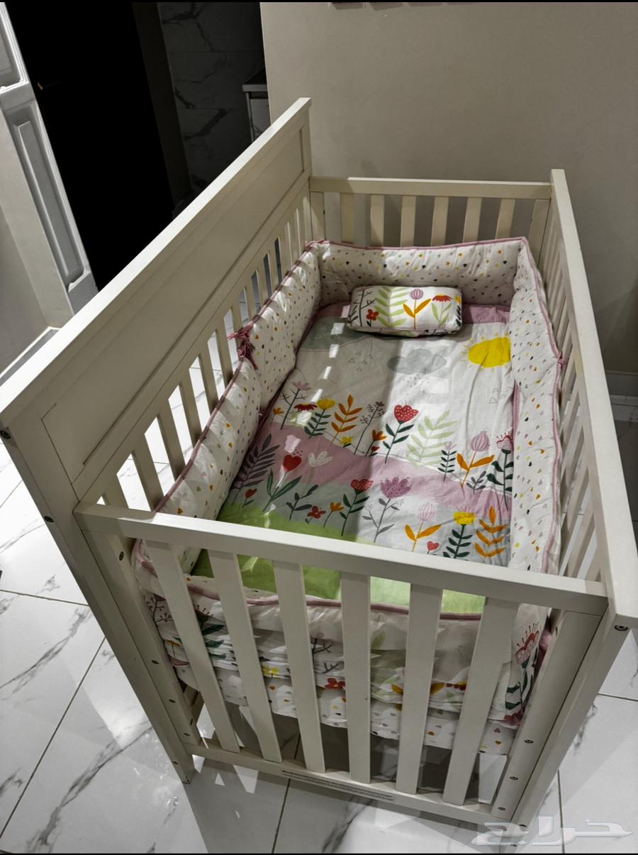 سرير اطفال شبه جديد64291922945026112