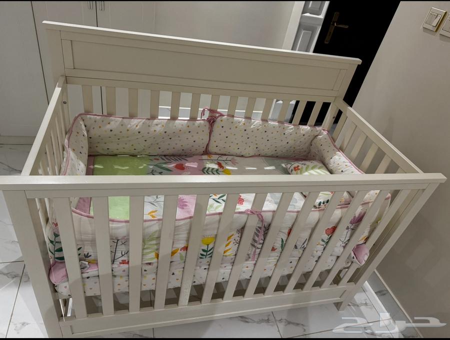 سرير اطفال شبه جديد64291922945026111