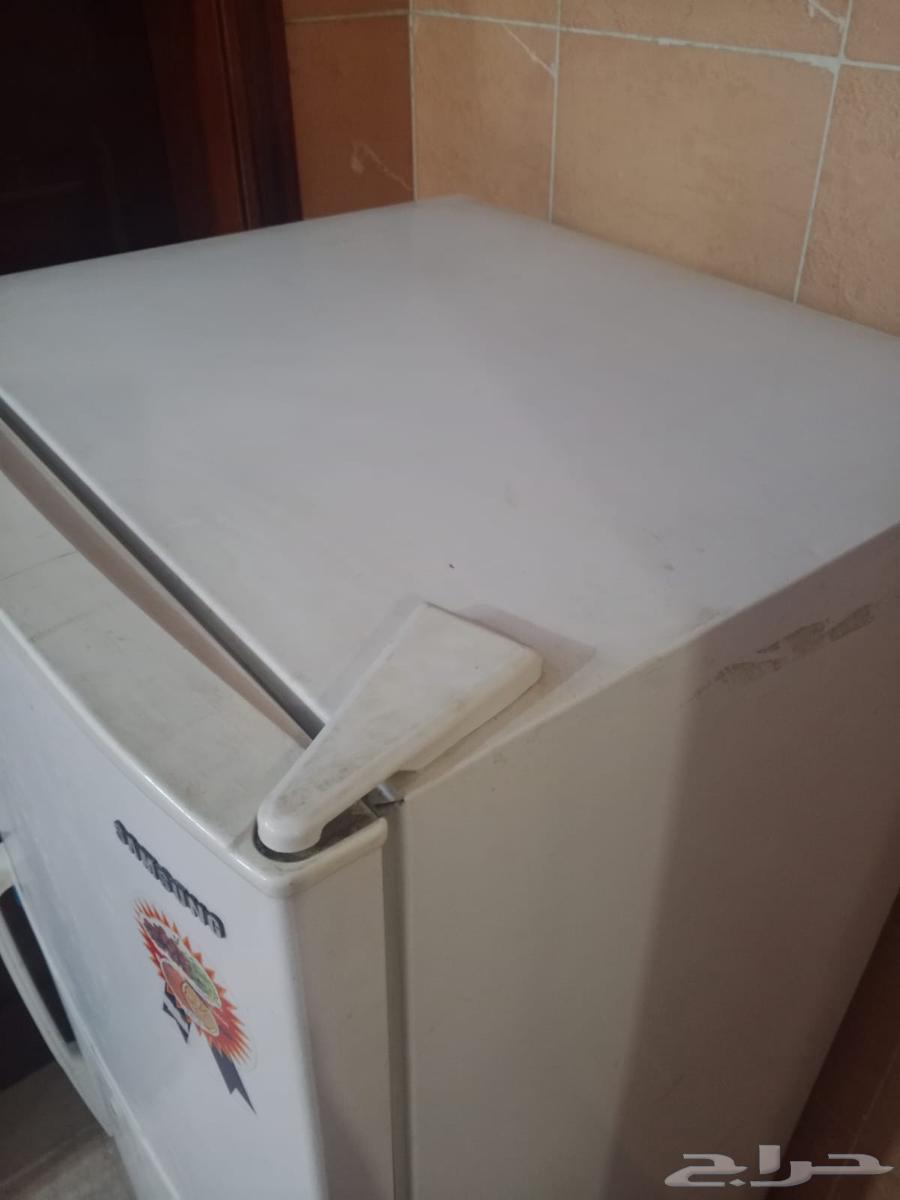 Refrigerator used for only two weeks, like new64300826801409111