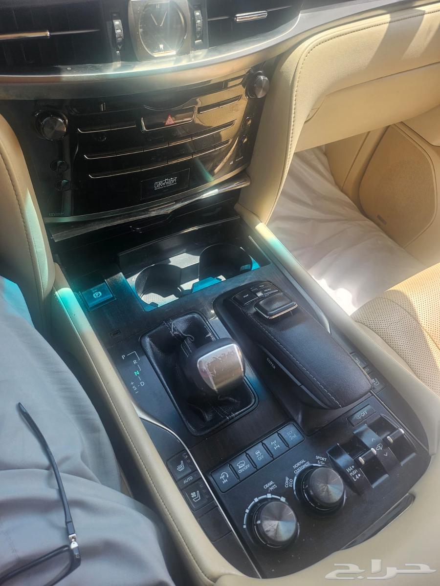 Lexus SUV64438028814209112