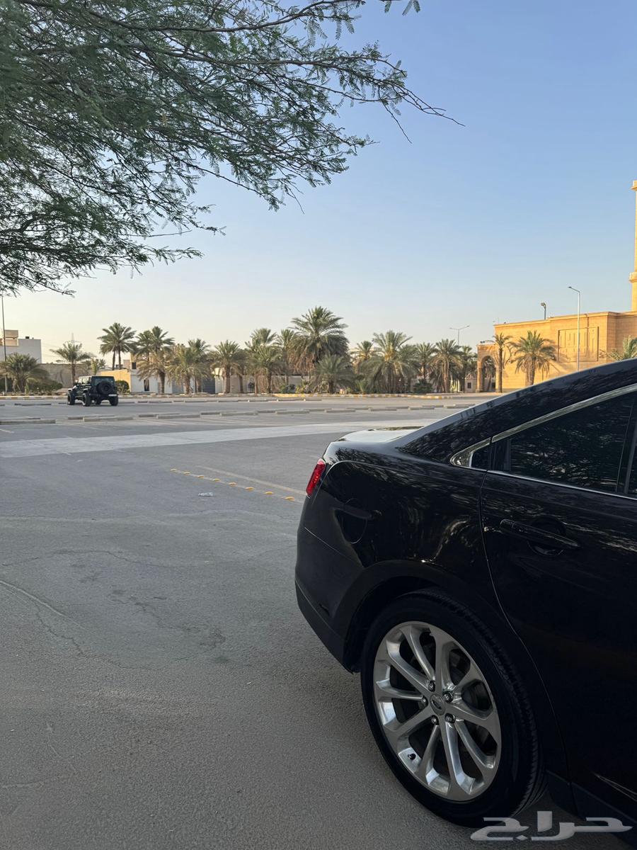 للبيع فورد تورس 2014 SEL سعودي64439375407361113