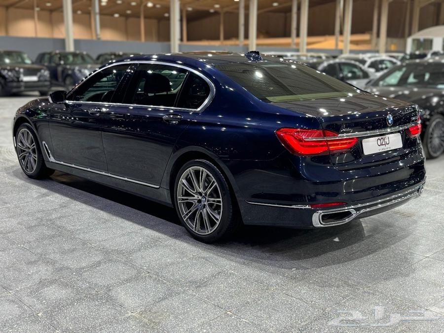 بي ام دبليو 750 موديل 201664435890047490113