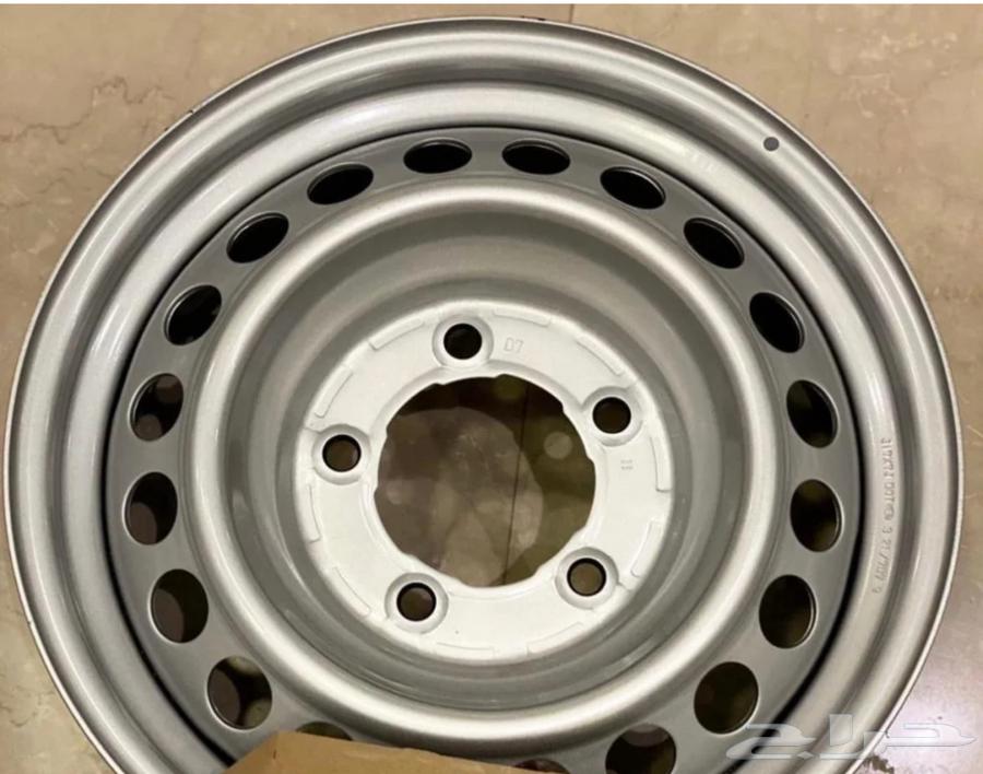 جنط هلل اصلي 17 العدد اثنين واحد 5 مسمار والثاني 6 مسمار64338167939074110