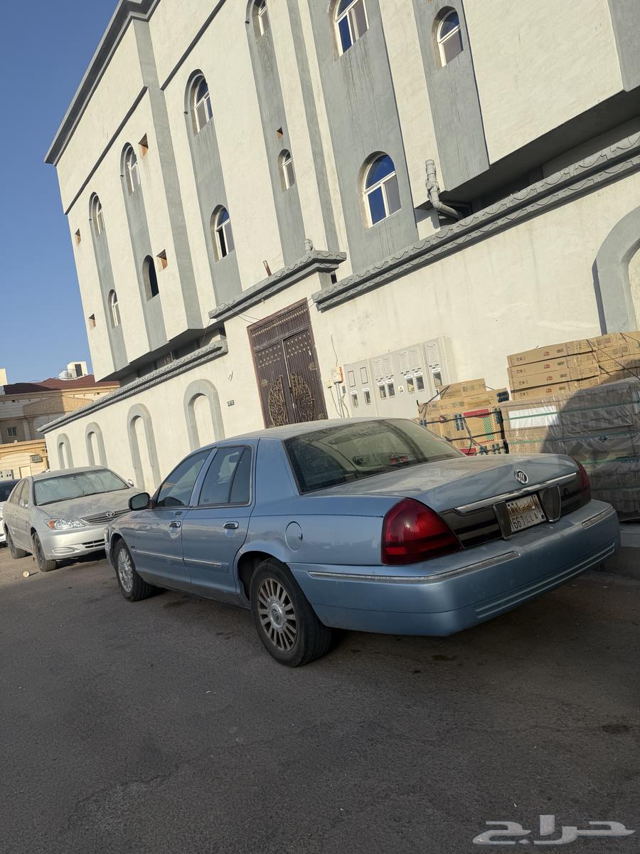 فورد مركيز 2006 للبيع تشليح سياره شرط مكينة وقير ومكيف64438995615875112