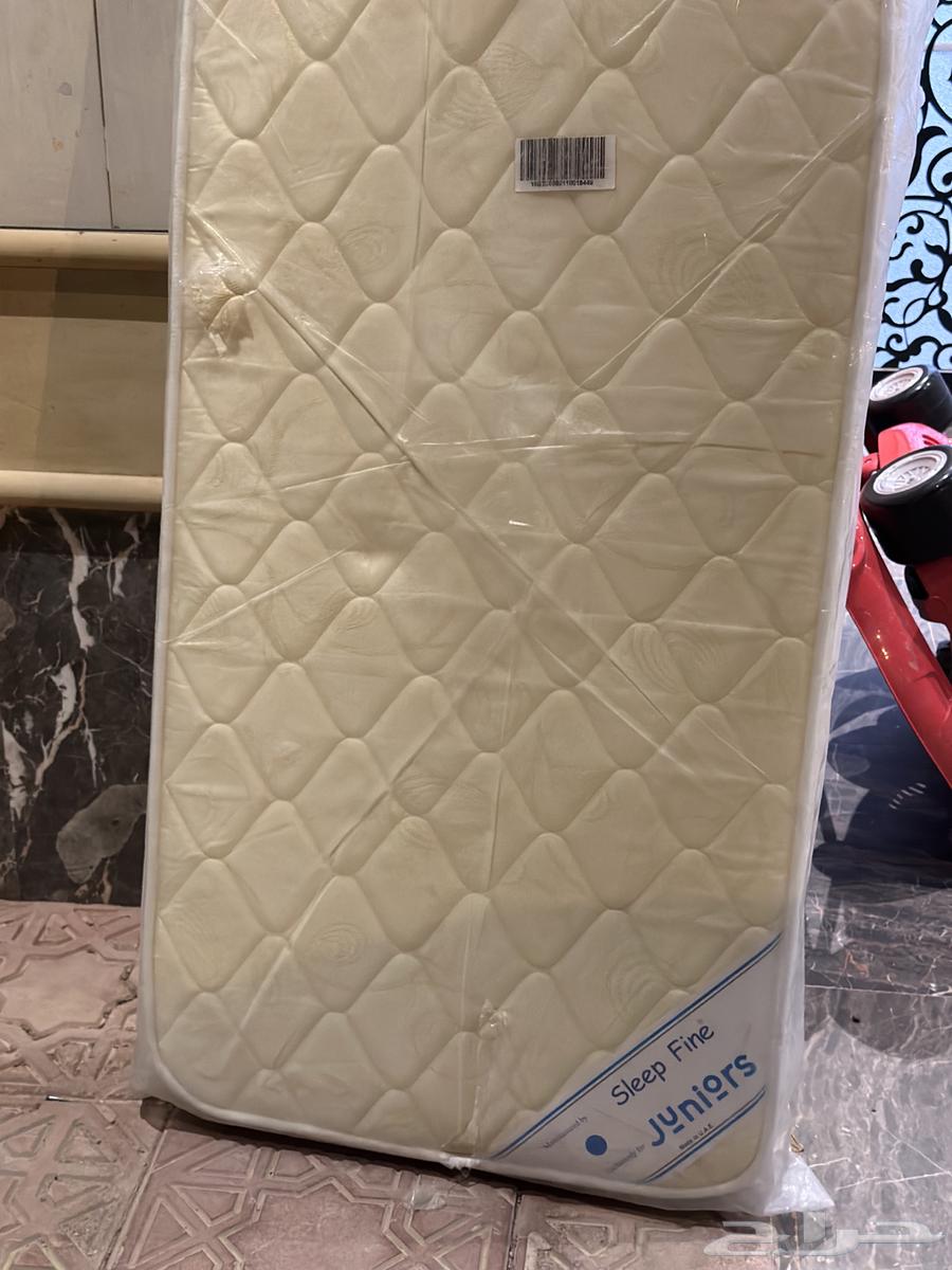 نطيطة للطفل بالكرتونة ومرتبة جونيورز جديده64230116570242114