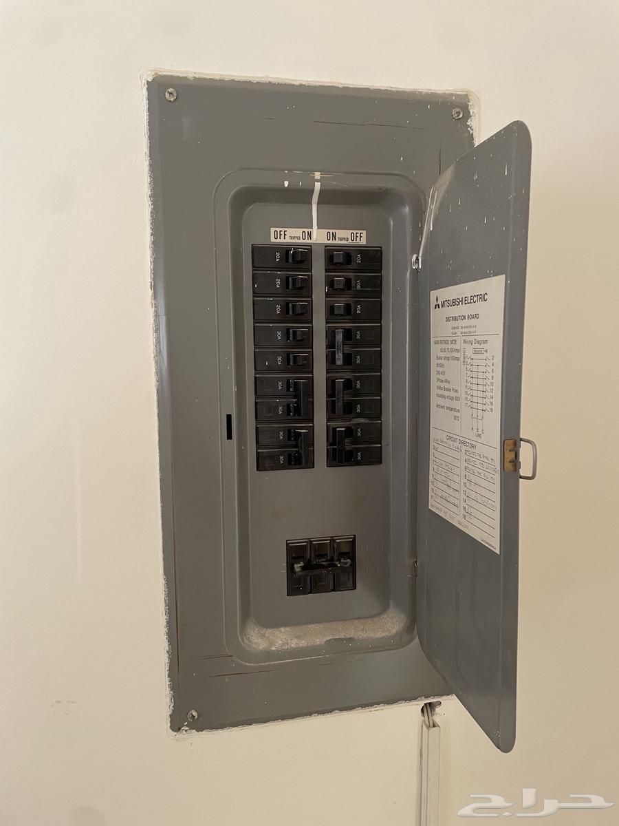 طبلون كهرباء ميتسوبيشي نظيف64433579675393111