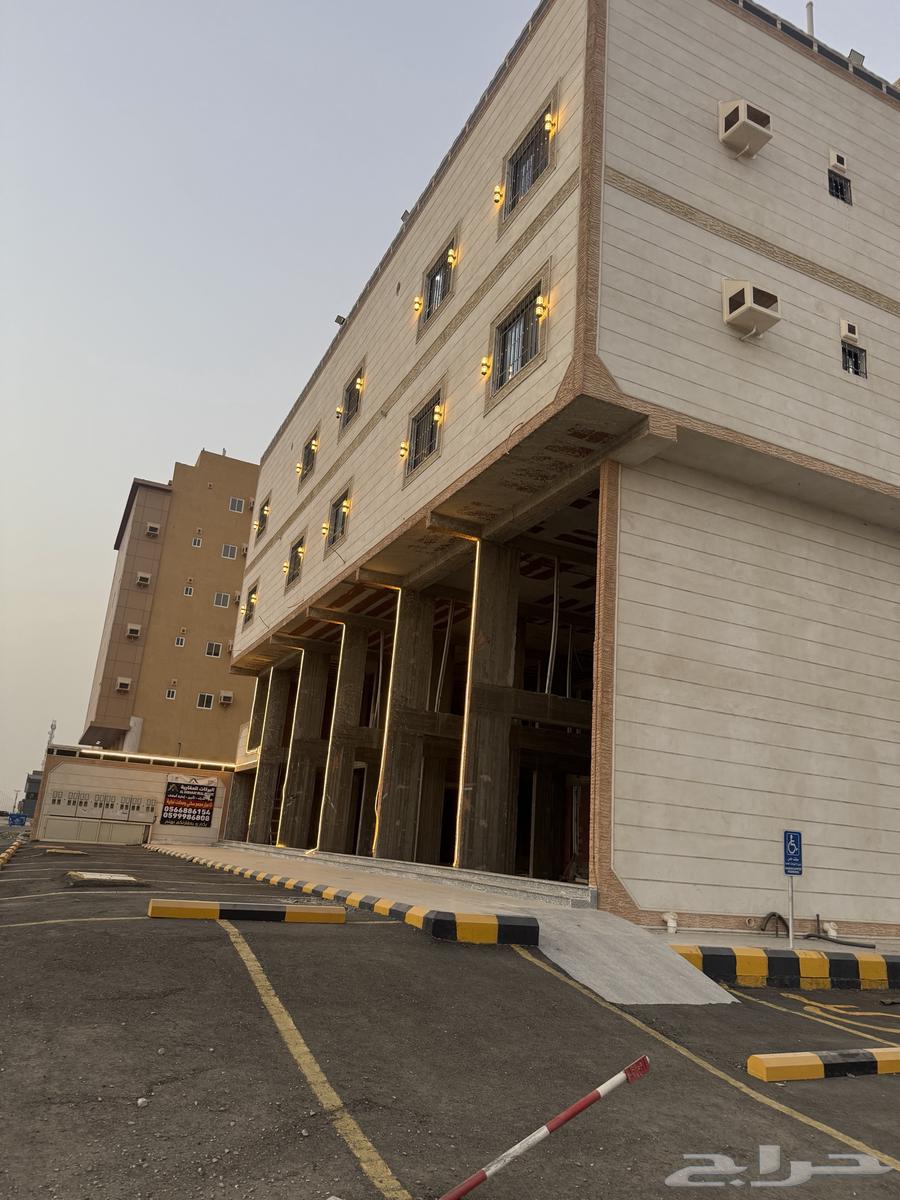 Building for rent, commercial shops - residential units Al-Khamra63613857530371113