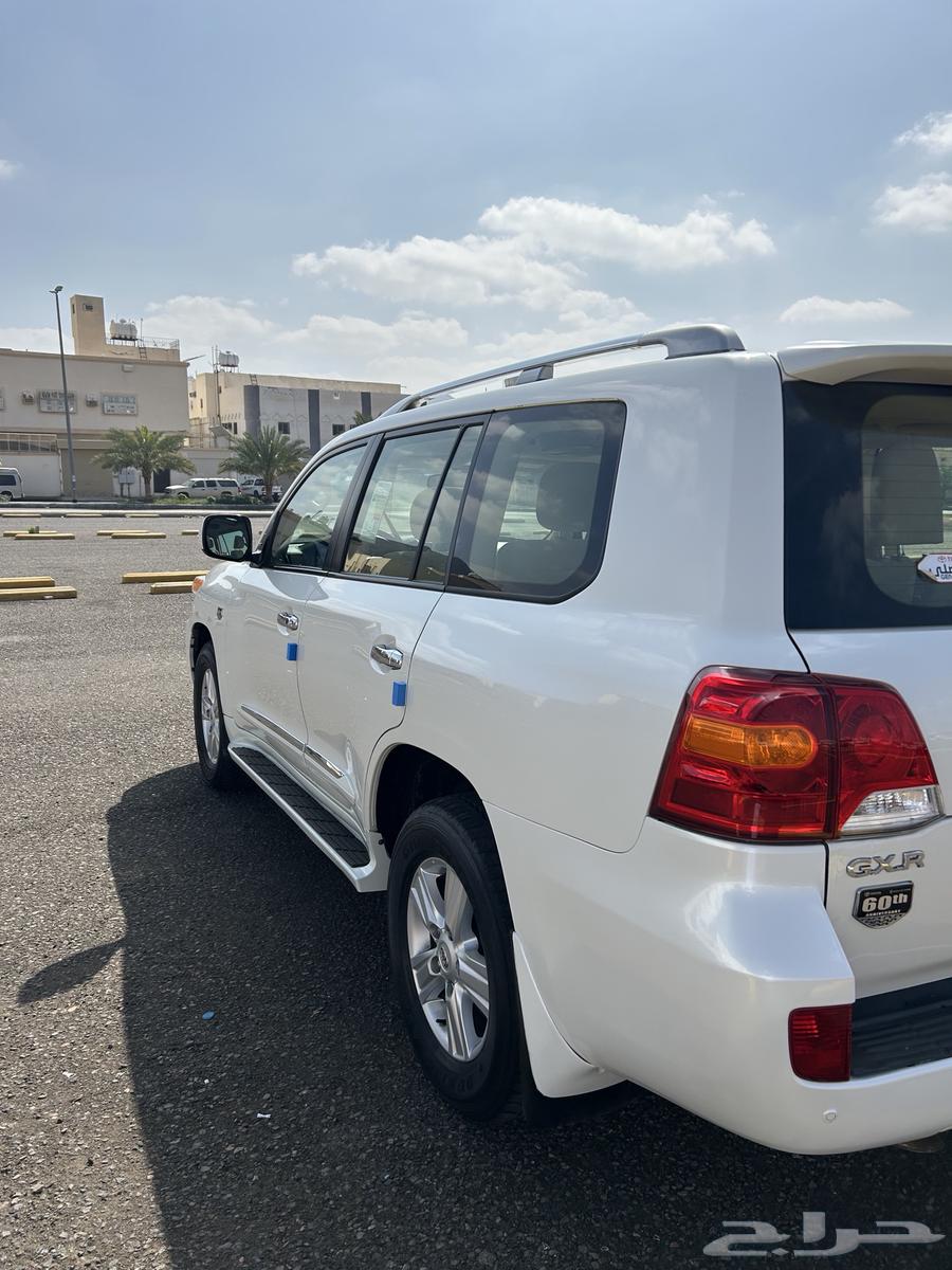 جيب تايوتا سعودي GXR لاند كروزر 2015 فل كامل64428403156353114