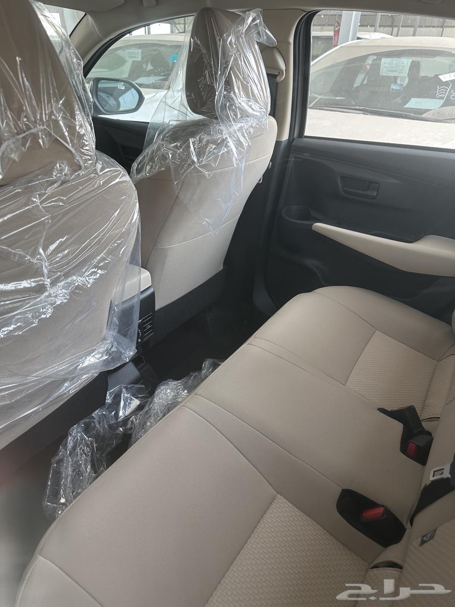 يارس استاندر Y لون فضي موديل 202664431305041154114