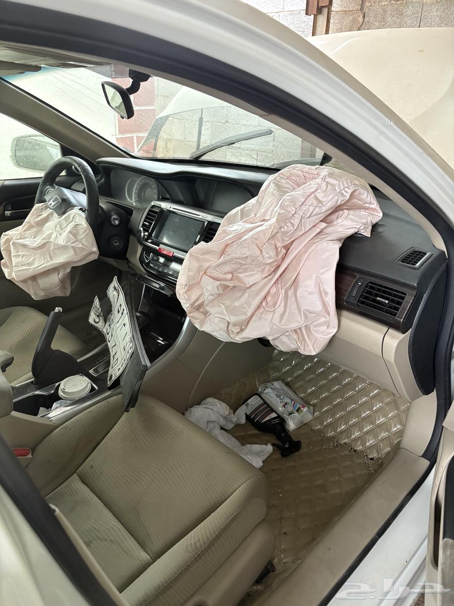 هوندا اكورد64430003589123111