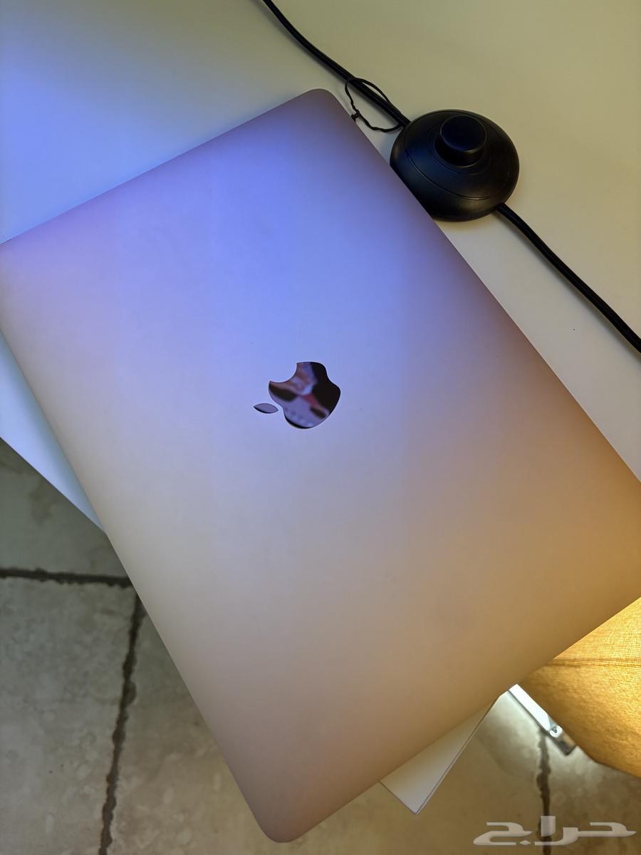للبيع  MacBook Air M1 (2020 2021) لون ذهبي64299861478785111