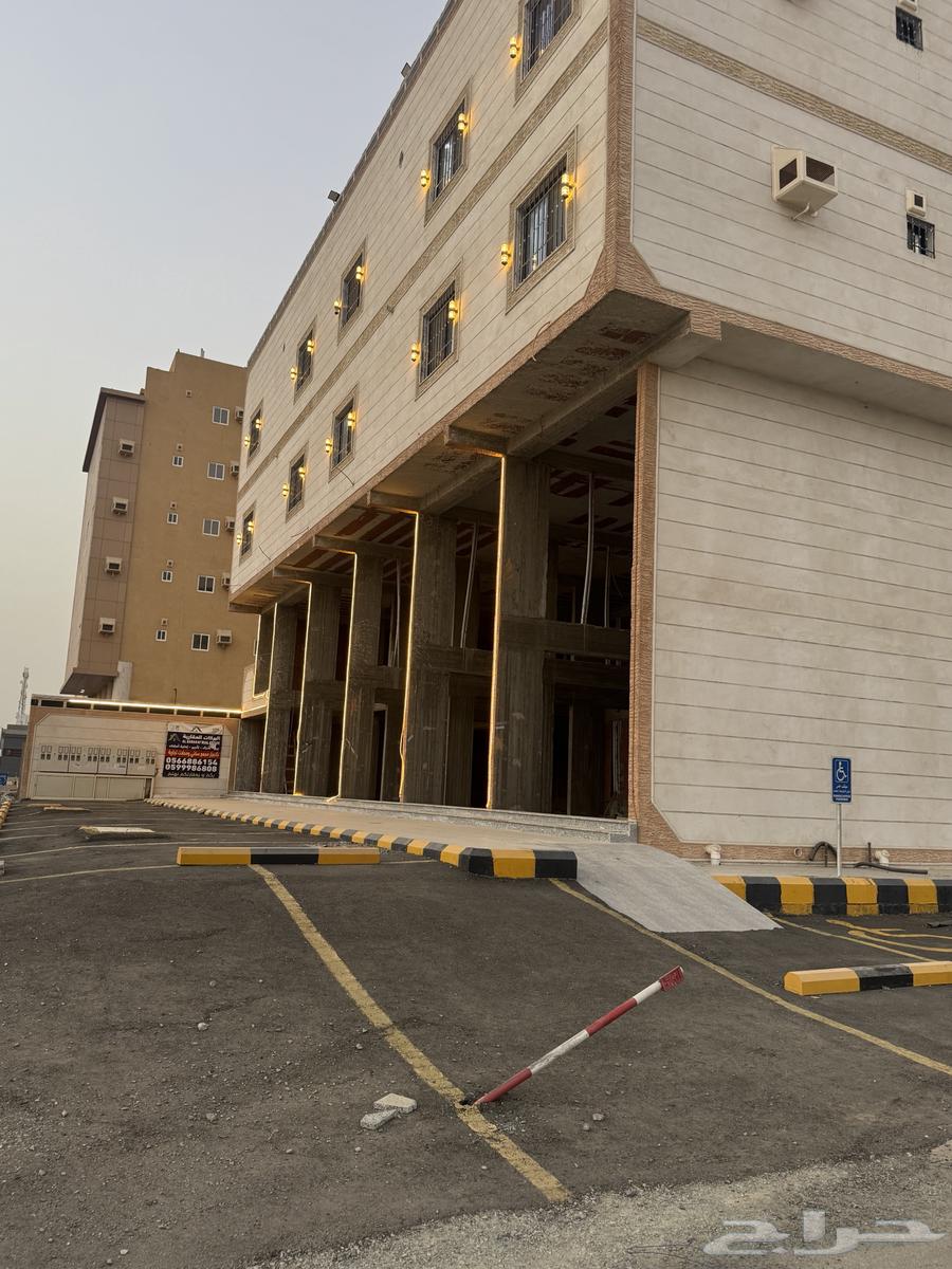 Building for rent, commercial shops - residential units Al-Khamra63613857530371114