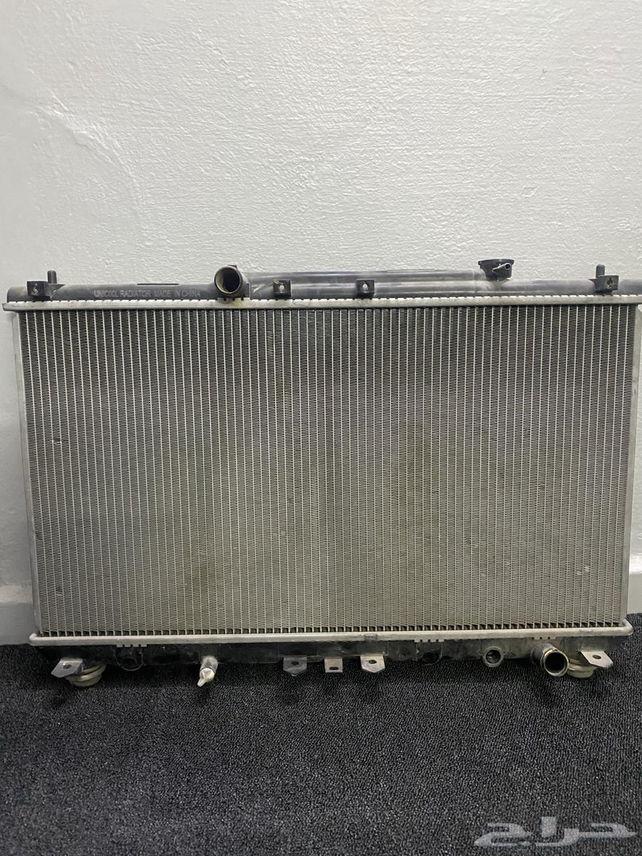 For sale radiator for 2000 model Camry four cylinder with manual transmission64429330737793110