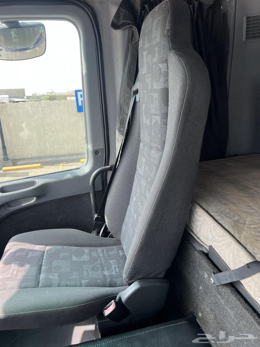 مرسيدس راس تريلا سكس جفالي سليم ونظيف ماشي 600 00064429237043587111