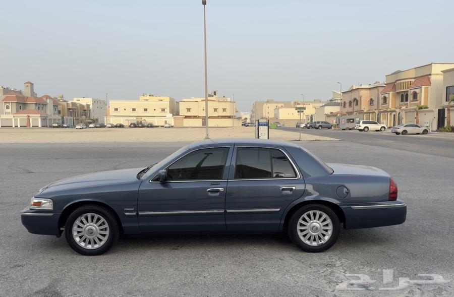 ميركوري جراند ماركيز 2010 امريكي - مخزن - 78 الف كيلو64438914655617111