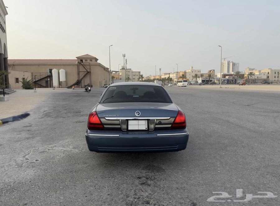 ميركوري جراند ماركيز 2010 امريكي - مخزن - 78 الف كيلو64438914655617113