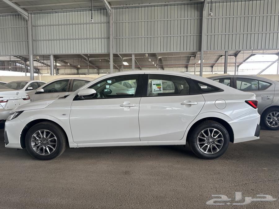 يارس استاندر y لون ابيض موديل 202664431210597122111