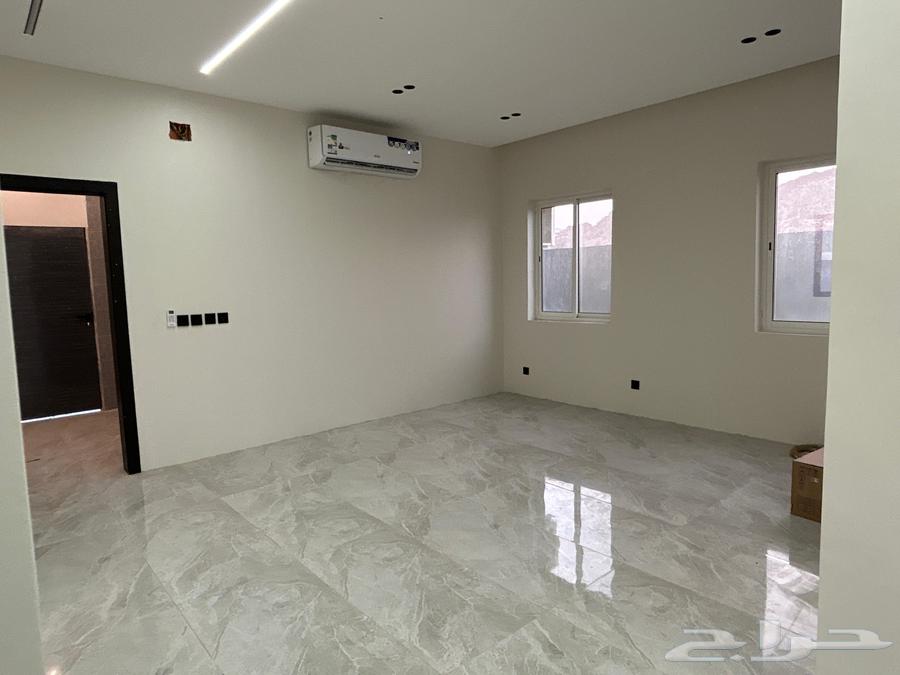 D U R64438874512642112