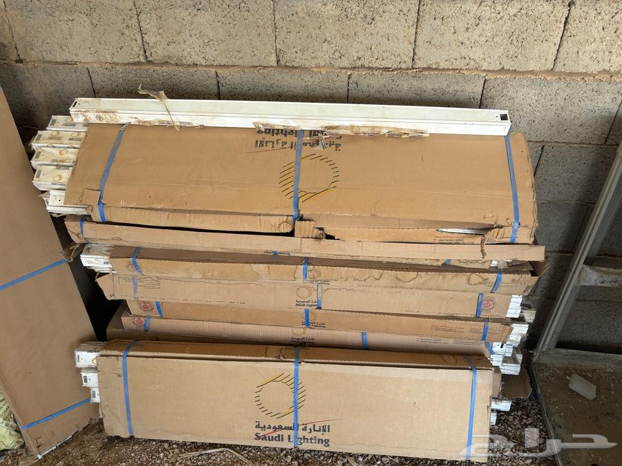 13 boxes of individual lights64292573120385111