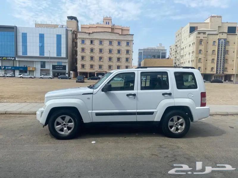 جيب شيروكي ليبرتي 201264437355537409110