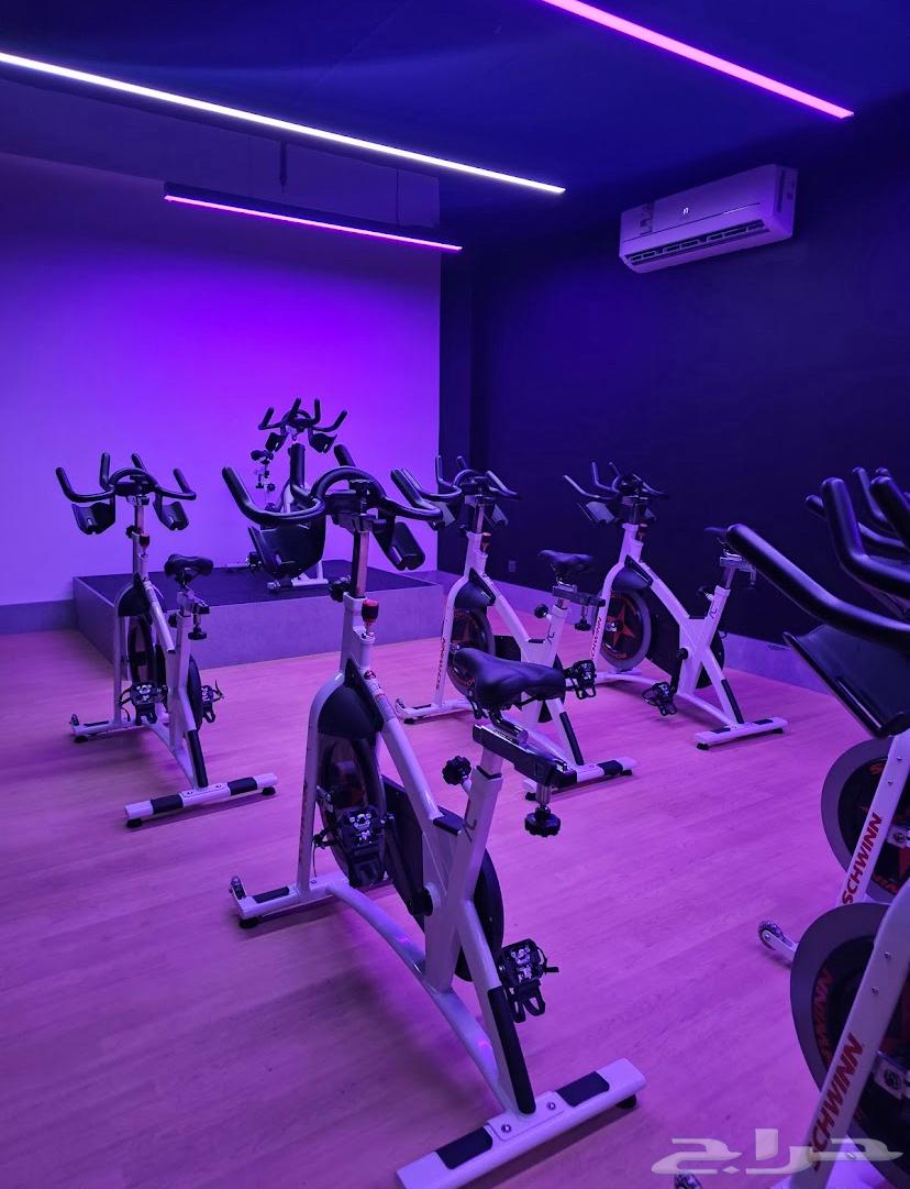 اشتراك نادي للبيع لمدة سنه و شهر ( للنساء)64297656238338113