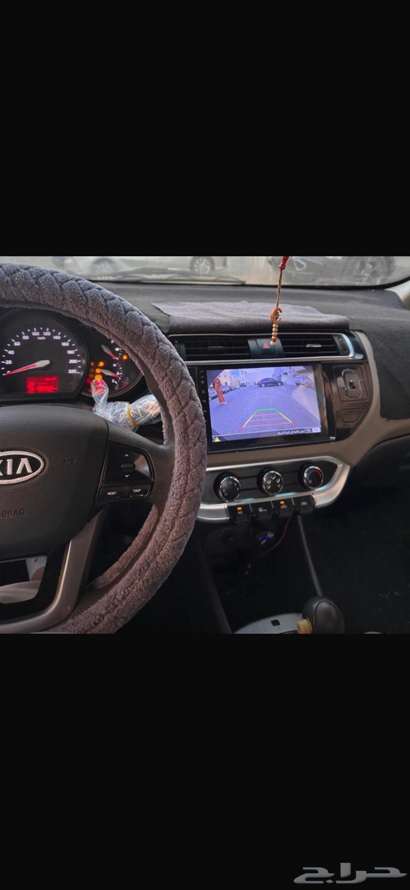 كيا ريو 2017 السياره متماسكه ومغير لها قطع استهلكيه64433431142402114